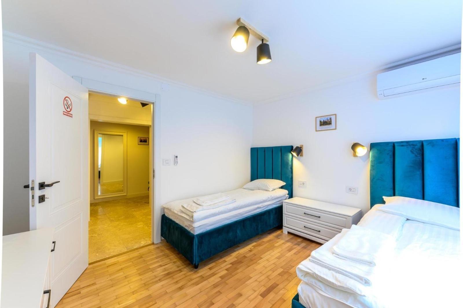 Five Stars Apartment Timişoara Buitenkant foto