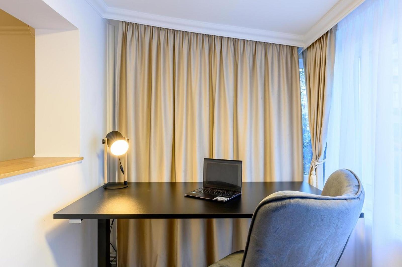 Five Stars Apartment Timişoara Buitenkant foto